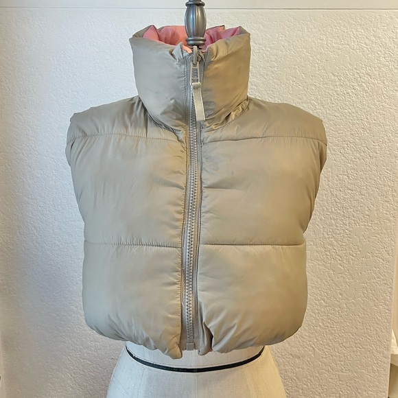 Cropped Reversible Zara Puffy Vest - Picture 5 of 8